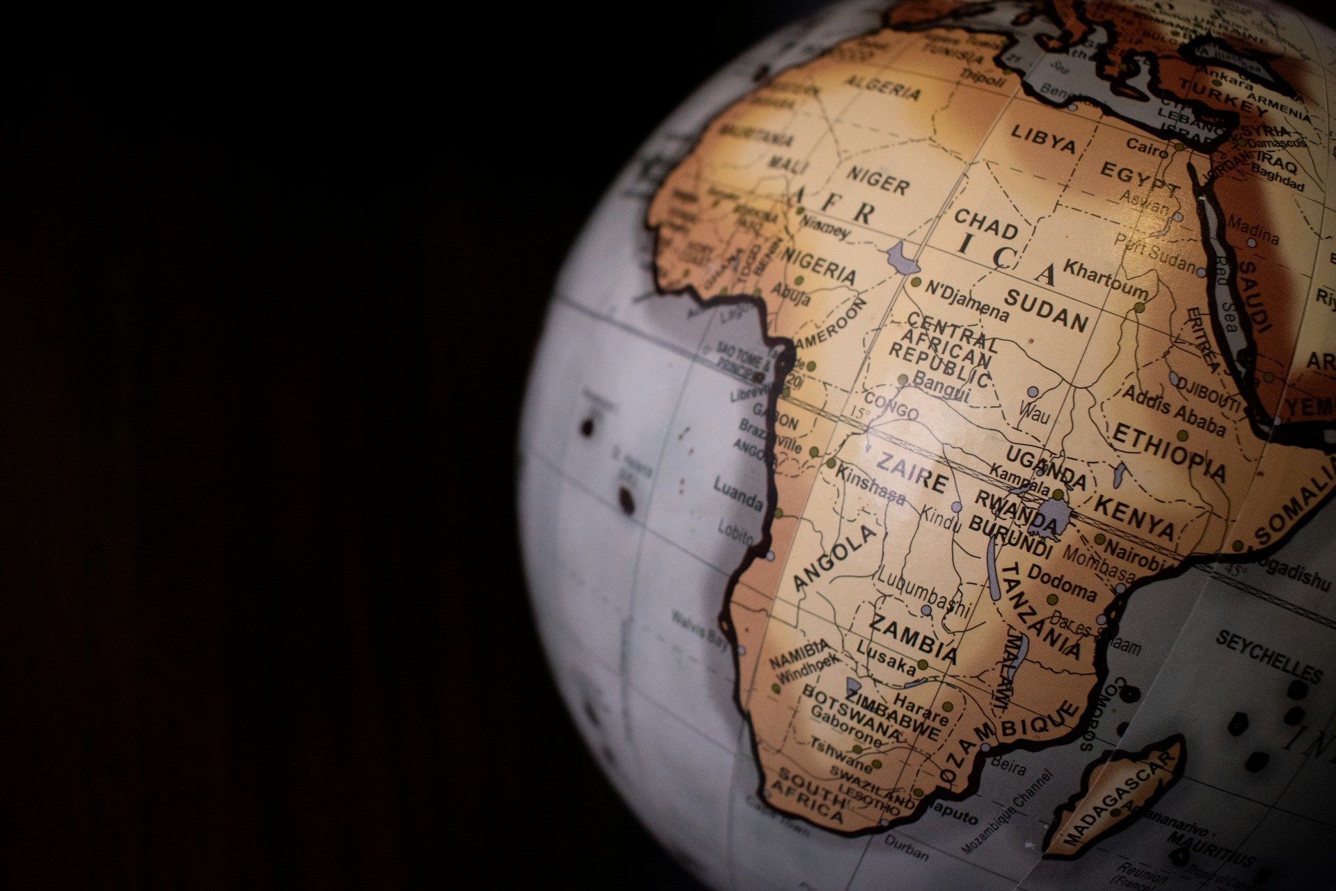 Ripple Expands Hosting Network to Africa Following RLUSD Launch